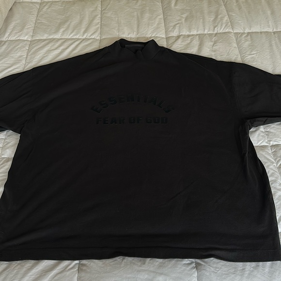 Fear of God Essentials Jet Black T-Shirt - Picture 1 of 4